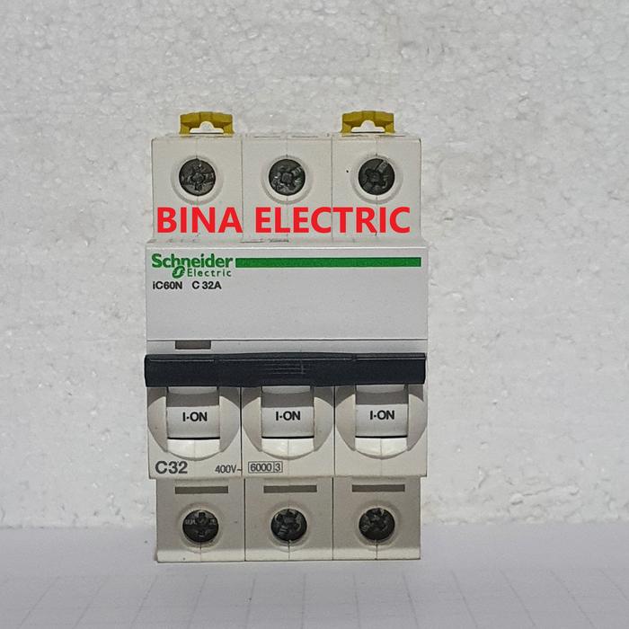 Mcb Schneider Ic60N 32A 3P 6Ka / Mcb Schneider Ic60N 32 Ampere 3 Phase