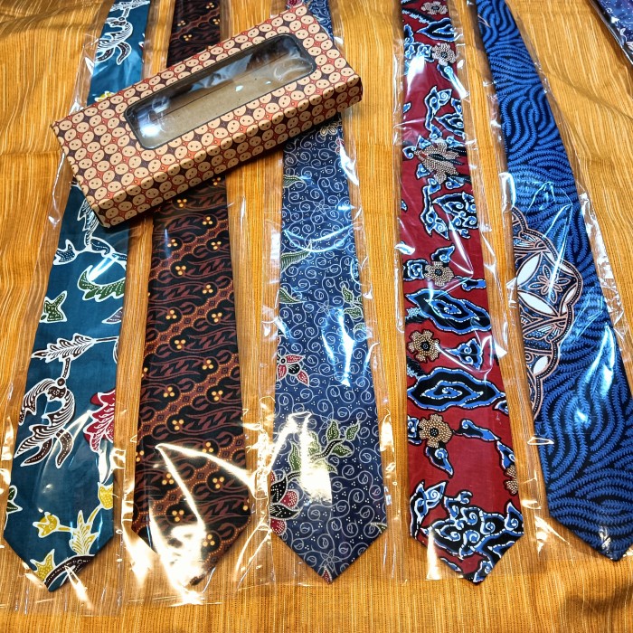 Ready Dasi Batik Motif Jogja Dan Solo Gift Cowok Exsklusive Best Seller