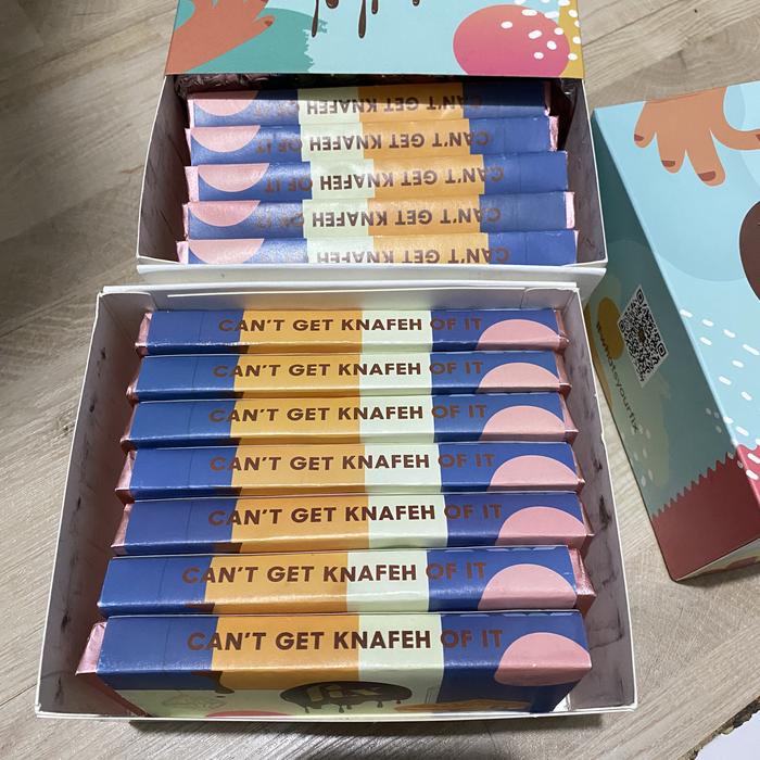 

Kuliner.Kita Fix Dessert Choclate Chocolaiter Dubai (Knafeh-Piscathio) Barang 6 Pcs