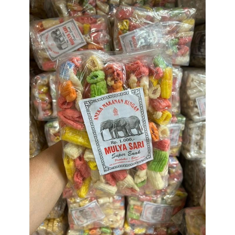 

Kerupuk Bolong Warna SPESIAL Cap MULYASARI 1 Pak isi 12 PCS