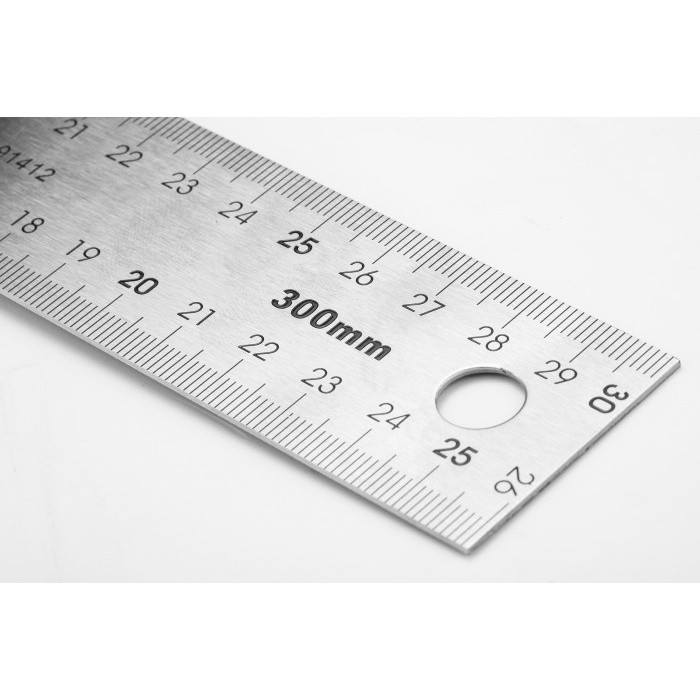 

SATA 91412 Penggaris Besi 30 cm - Caenters Squares 300 mm