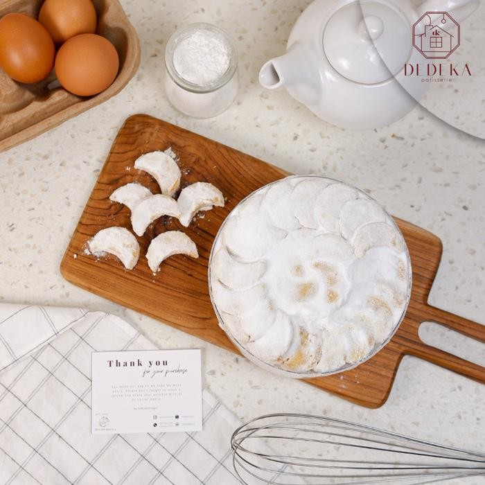 

NewZbgt- Kue Putri Salju Wisman Premium