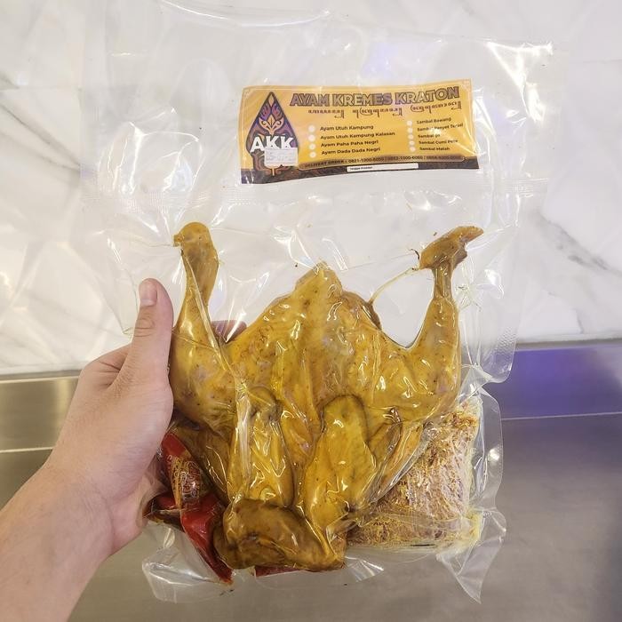 

NewZbgt- 1 Ekor Ayam Goreng Kremes Kampung + Kremes + Sambal sesuai gambar.
