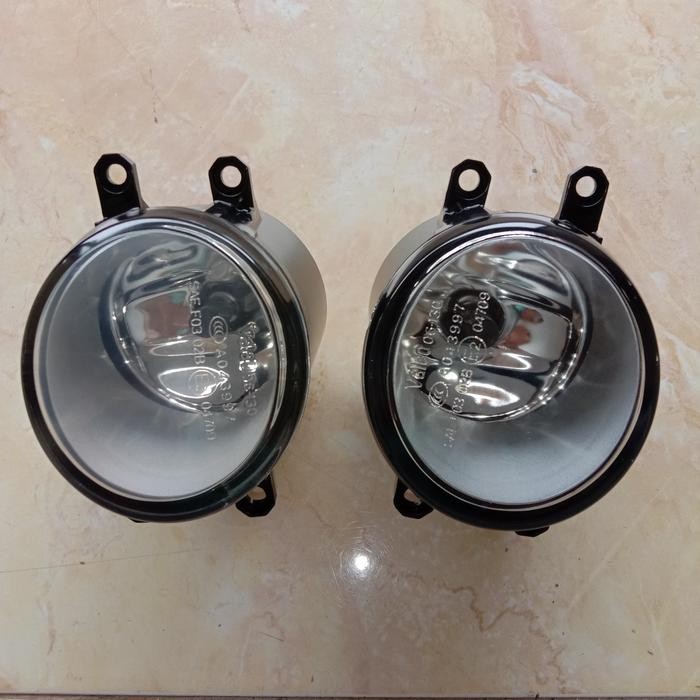 Foglamp Avanza 2005-2011 ,Innova Lama 2005 -2014 Valeo