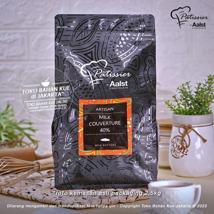 

Patissier Chocolate 40% MILK Couverture 1kg Cokelat Susu Coin