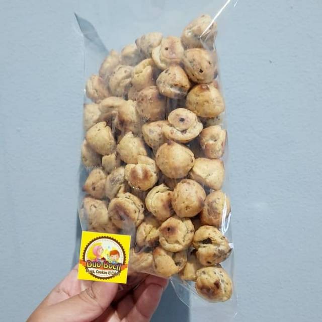 

AYOOOLLARIZSS!! Kue Soes Sus Cokelat Lumer 250 Gram - Duo Bocil Snack