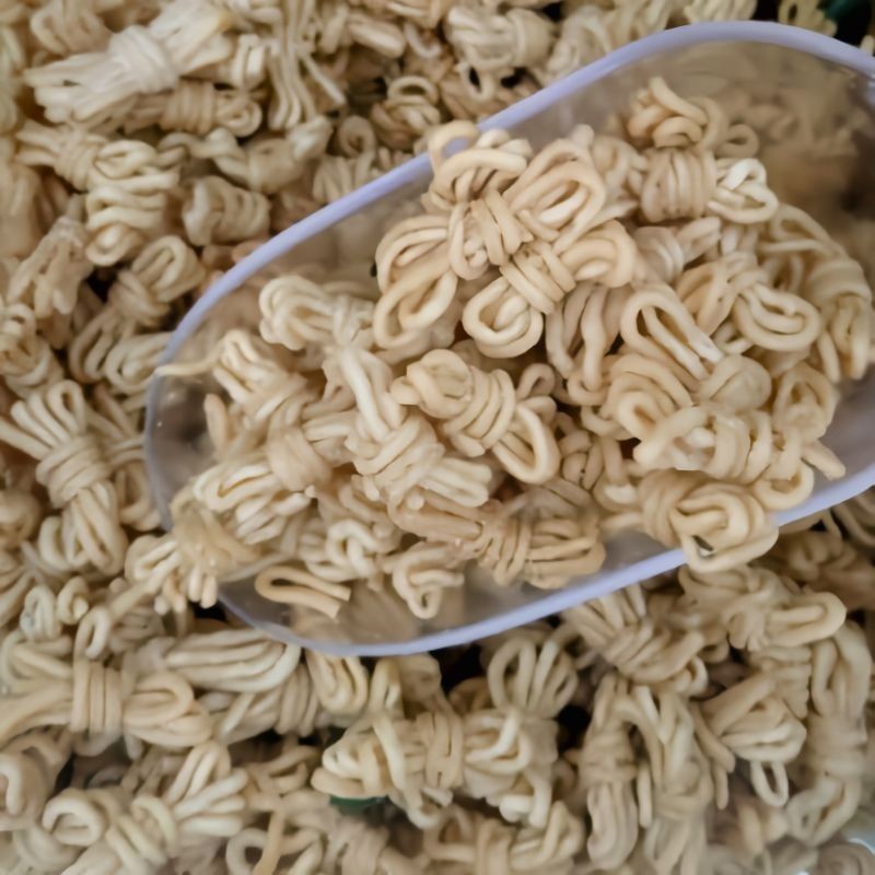 

Cemal Cemil Makyus Paket Usaha 5Kg Mie Gulung Original Siap Olah Snack Bilal (Untuk Reseller)