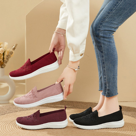 Sepatu Wanita Sneakers Cewek Olahraga Senam Lari Fitnes Senicres Joging Perempuan Dewasa Sporty Soep