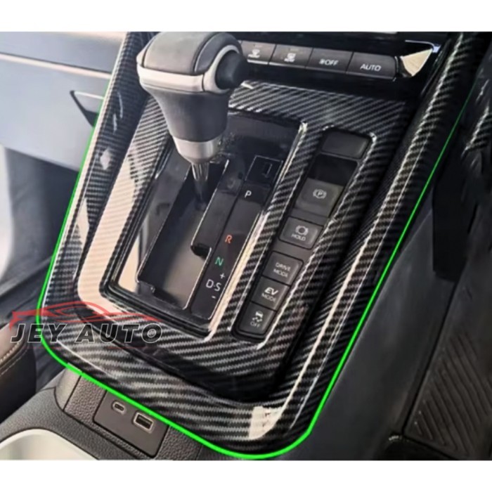 Cover Panel Transmisi Zenix / Panel Shifter Innova Zenix Motif Carbon