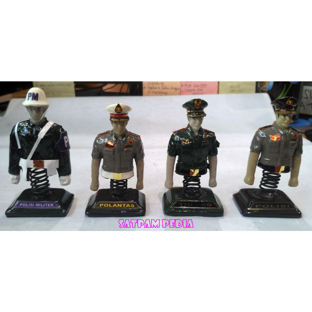 Miniatur Patung Polisi - Miniatur Patung TNI - Pajangan Patung TNI Polri