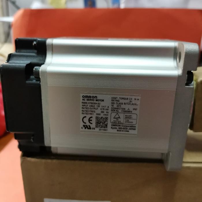 R88M-K75030H-S2 750W AC SERVO MOTOR OMRON