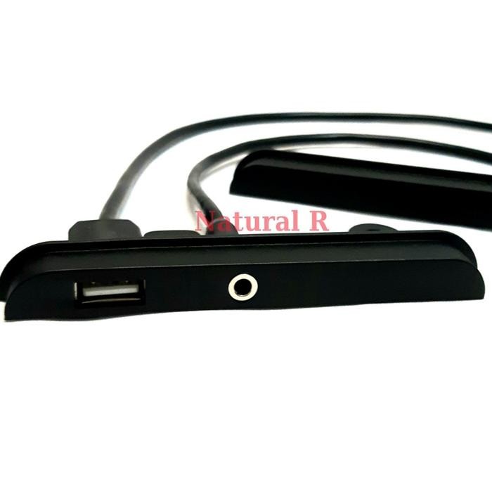 Afsheen_Fashion_ Kuping Toyota / Kuping Innova Dgn Aux Dan Usb Port