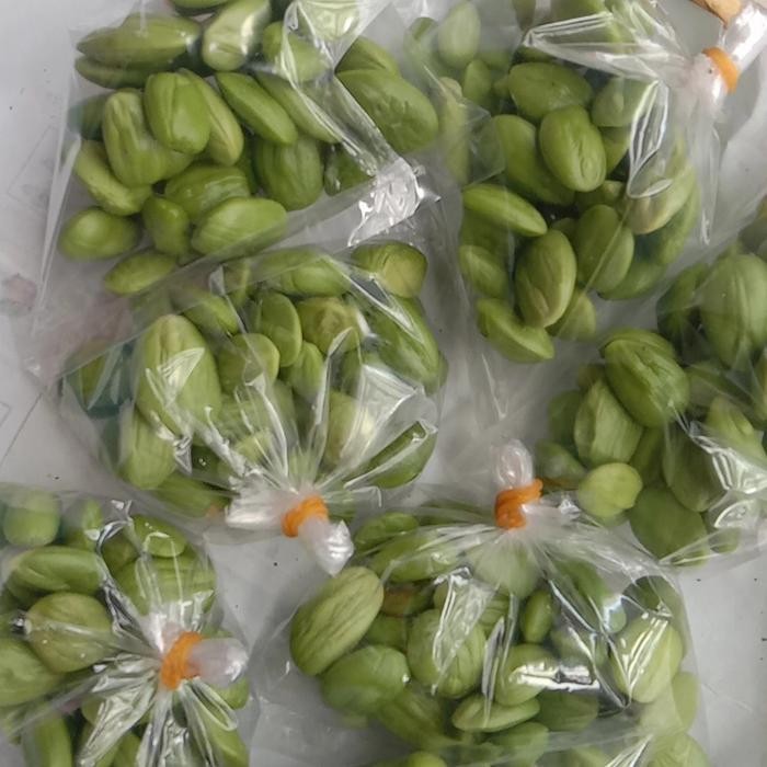 

pete buah petai kupas *