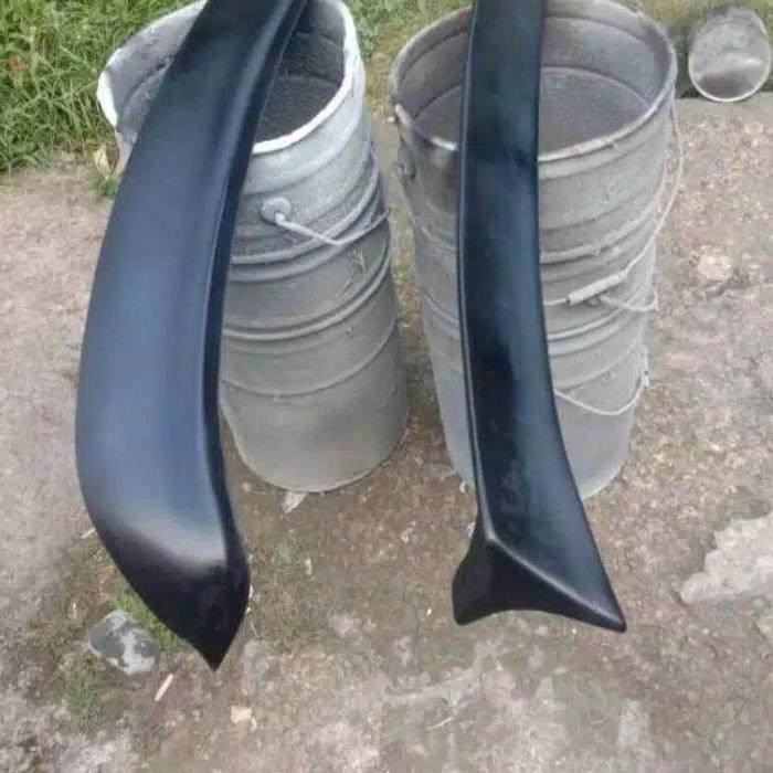 ductail dan topi kaca mobil timor