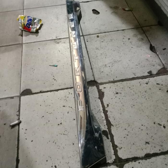 Trunklid Fortuner Original