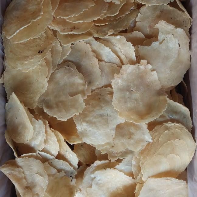

terbaru !!! emping belinjo mentah lebar tebal 1kg 1000gr ready