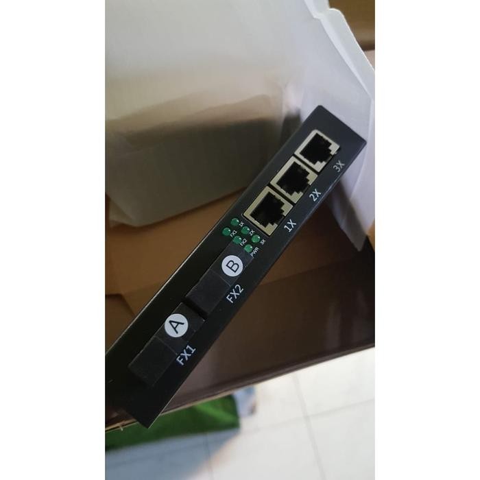 JTTOP" AIRPO CM2F3E MEDIA CONVERTER 2 FIBER 3 ETH 10/100 HS