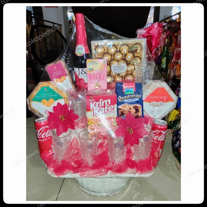 

Murah Parcel Premium Natal - Tahun baru - Lebaran one set premium - Dinerset + cofe Terbaru