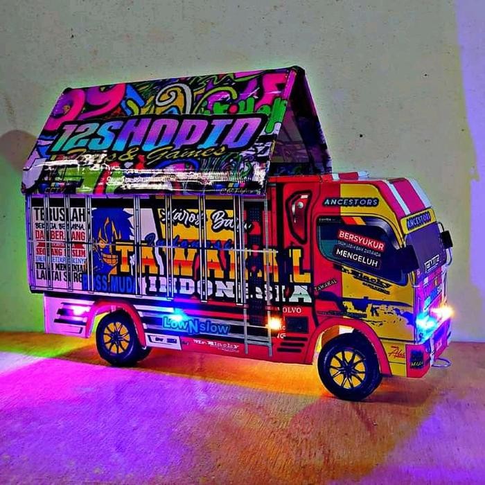 Miniatur truk oleng tawakal/Miniatur truk oleng/Miniatur truk kayu/Miniatur truk *