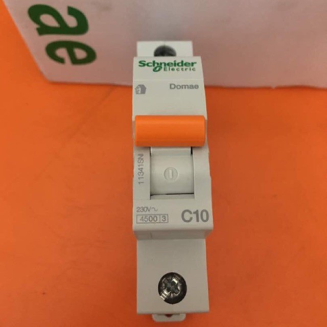 TerbaikTerlarisNIh- Mcb schneider 10A / mcb 10A domae / domae 10