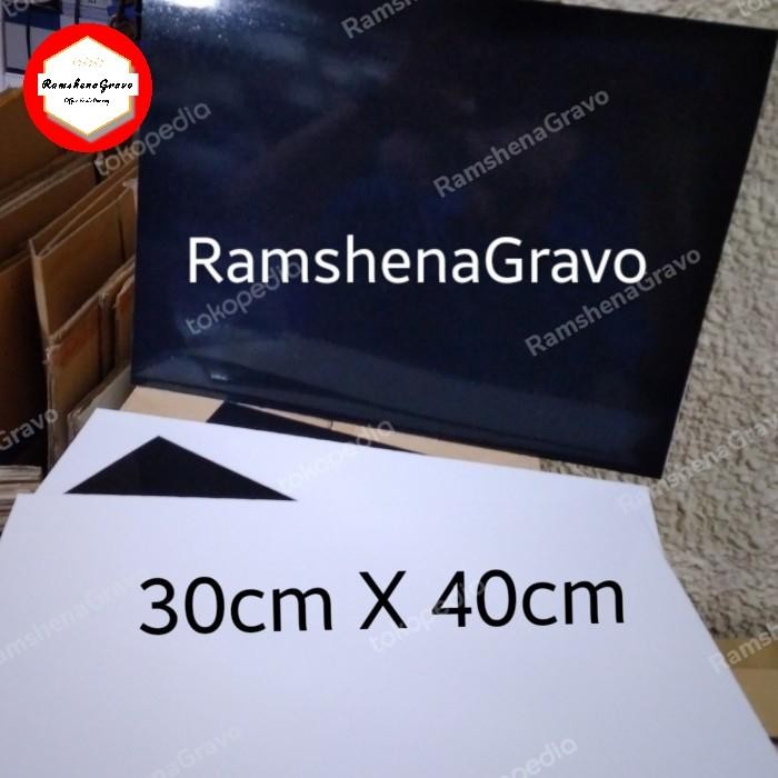 

gravoply/bahan nama dada/name tag/30x40cm tebal 1.5mm/hitam