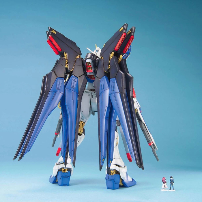SALE BANDAI PLAMO MG STRIKE FREEDOM GUNDAM READYY
