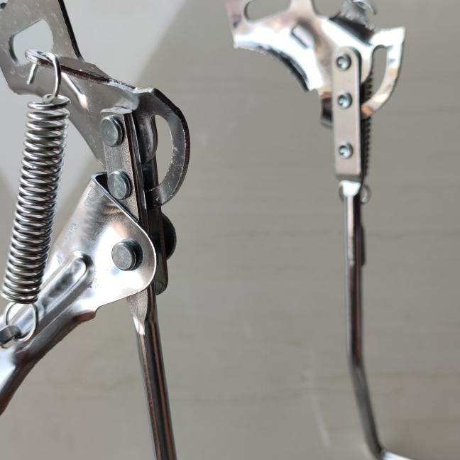 SALE BIKE STAND STANDAR 2 DOUBLE SEPEDA MINI BAN 24