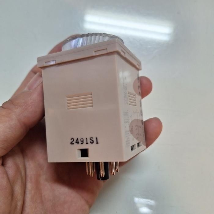 TIMER OMRON H3CR-A8 / TIMER OMRON H3CR-A8