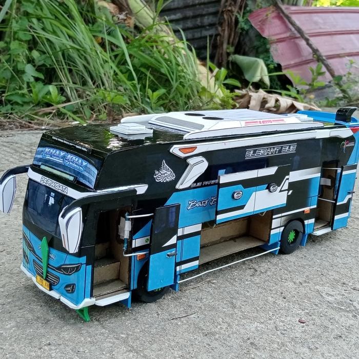 Papercraft Bus Boss Bontot "Khaykhay" Skala 1:20 Spek Bukaan