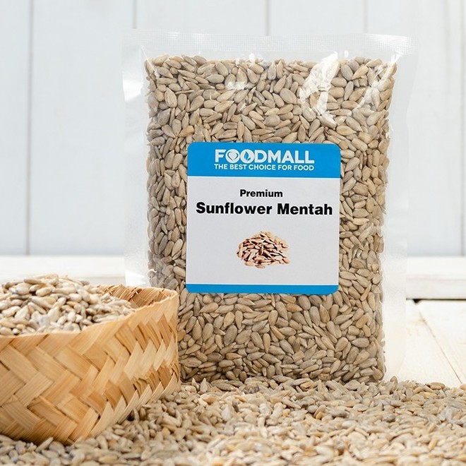 

Sunflower seed 250 gr MENTAH / biji matahari kupas