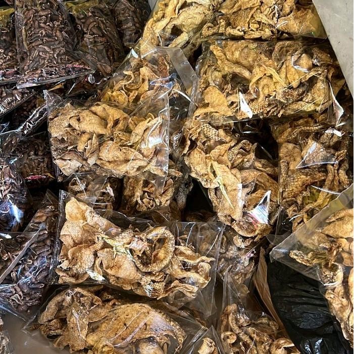 

JTTOP" (OLEH OLEH SURABAYA) KERUPUK TRIPANG ASLI RENYAH 250GR LAUT SNACKS KRUPUK KERING