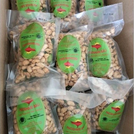 

Restokobar Kacang Bumbu Bali Daun Jeruk Purut Merk Matahari Bali 250 Gram