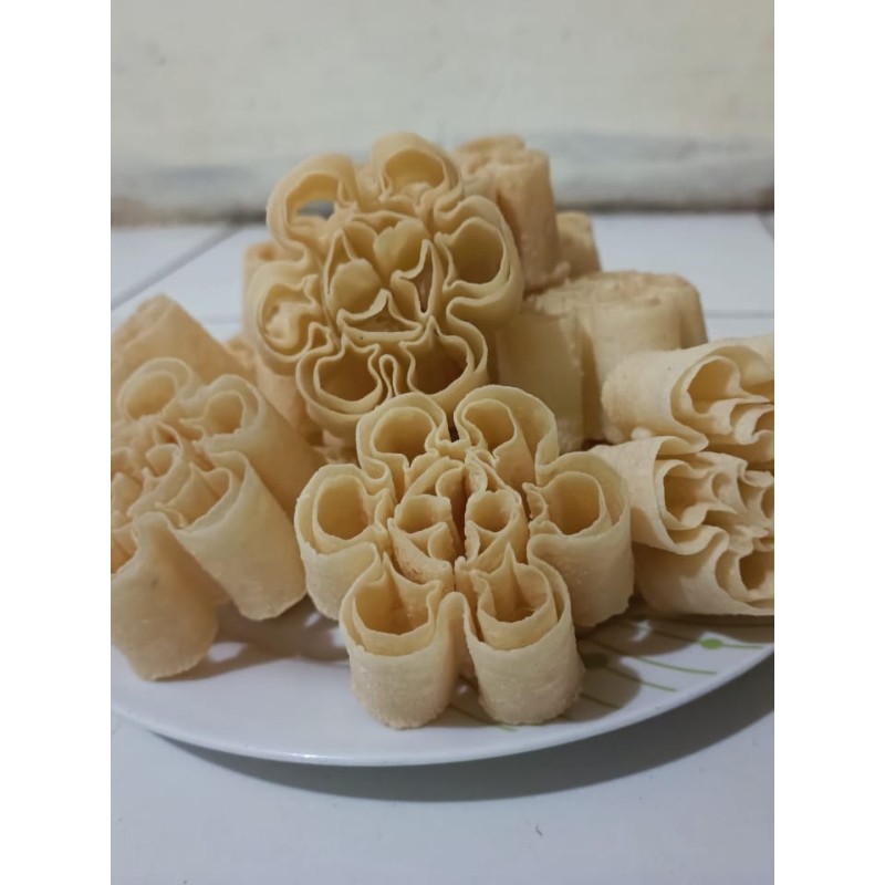 

Omahjajanan Saroja Kembang Goyang Makanan Tradisional Rasa Gurih Dan Manis