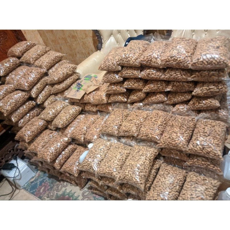 

Eumsig Kacang Kulit Sangrai Madura 1Kg