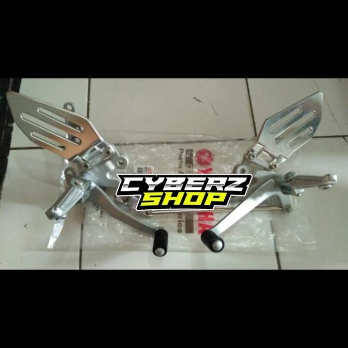 PREMIUM Footstep Underbone R15 V1 V2 original