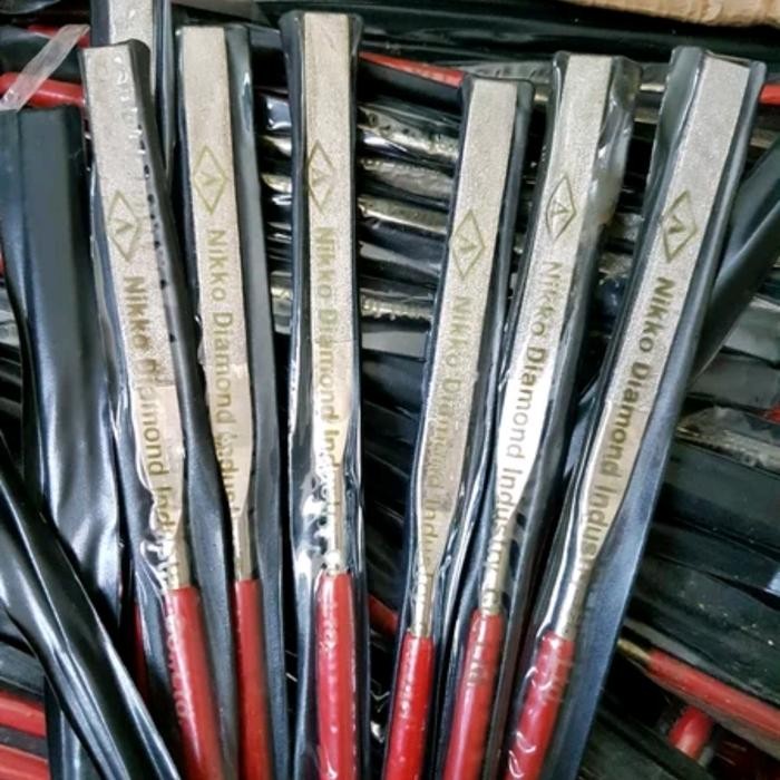 

Ready JT (DJ) Kikir Intan 1 pcs Diamond File Size 180 x 9.5mm model Flat