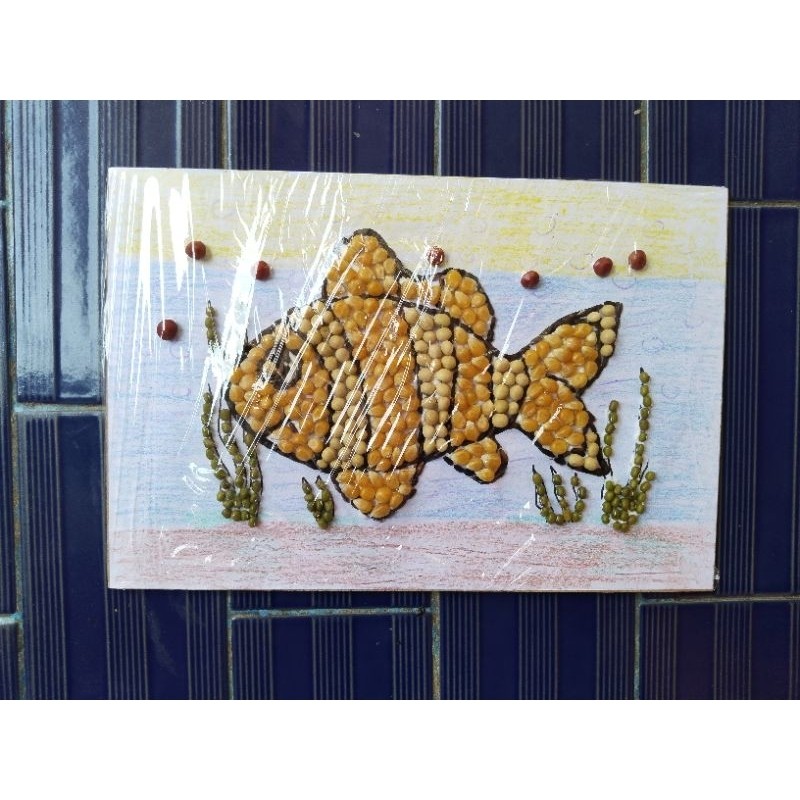 kolase biji bijian ikan latar kerayon