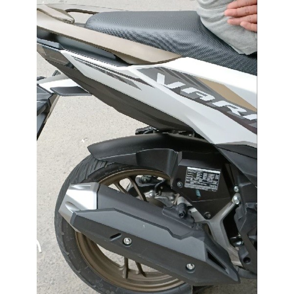spakbor kolong Vario 125 Vario 150 2015-2022 plastik abs spakbor kolong air Vario 125/150 tahun 2018