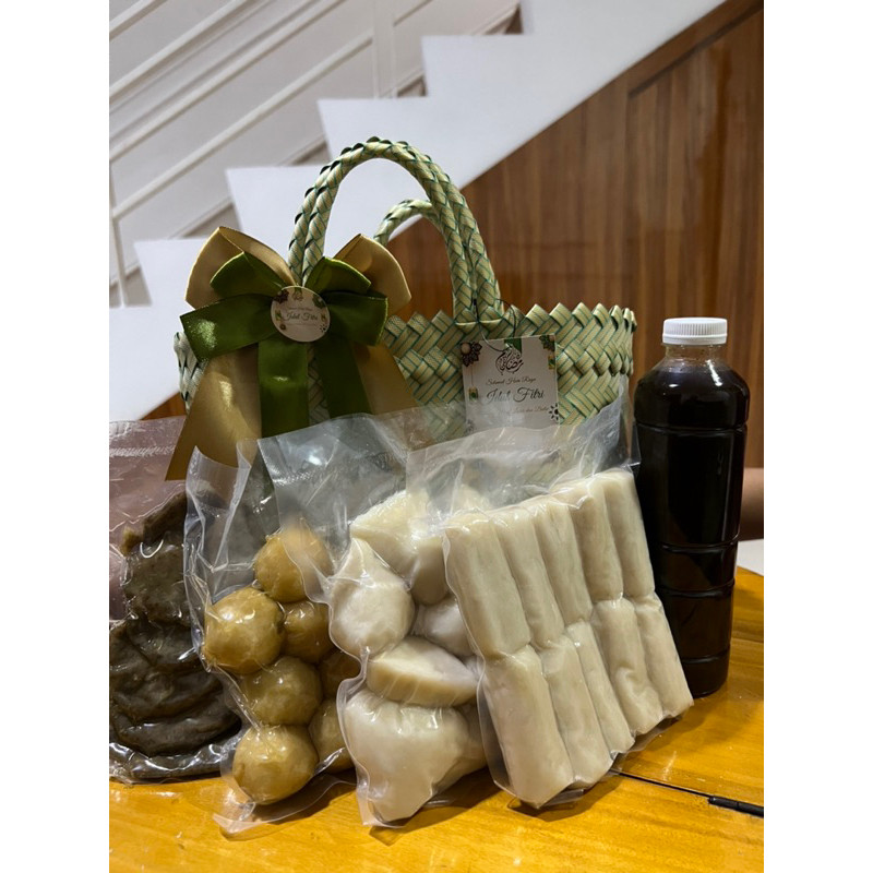 

Csp - Hampers Pempek Cek Lisa