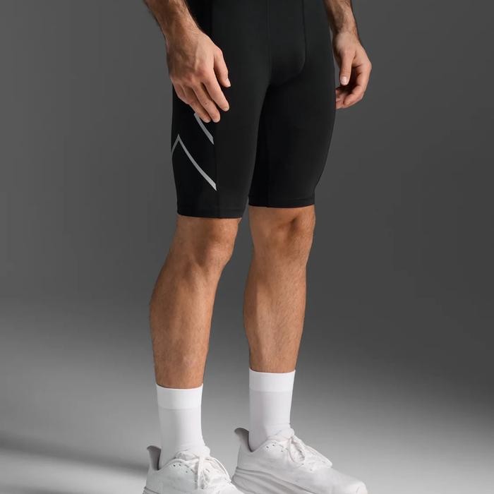 2XU Core Compression Shorts / 2XU Compression Men / Compression 2XU men / Compression 2XU Pria / 2XU