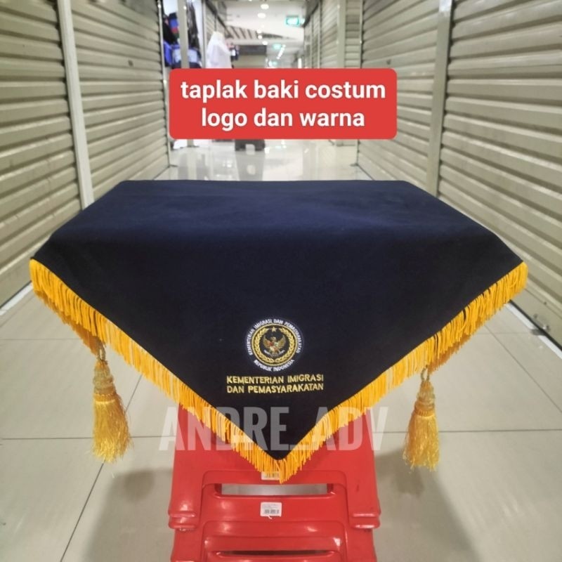 

alas baki beludru costum logo proses bordir