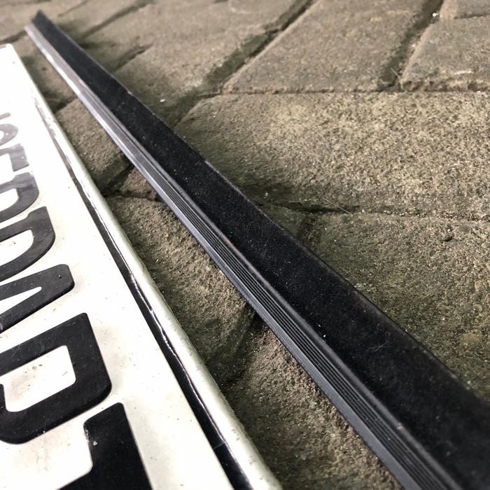 Original Bmw E34 List Bludru Kaca Dalem Pintu Depan Kiri Second