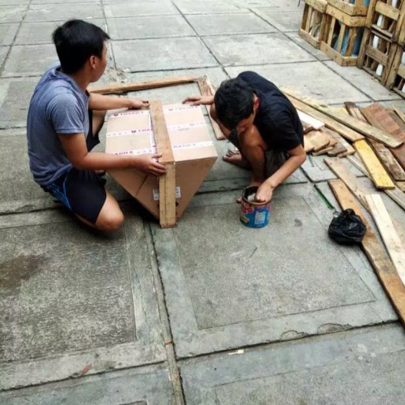 

valet kayu