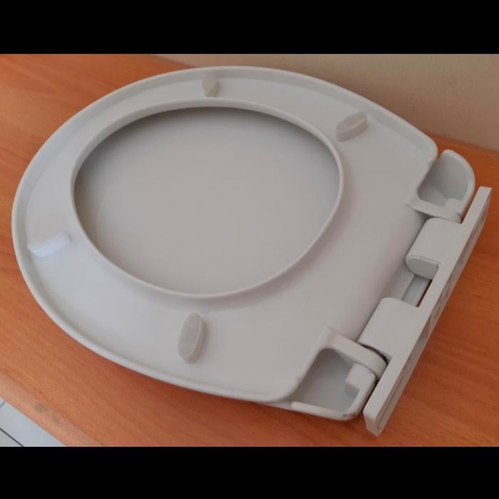 TUTUP KLOSET MODEL RENOVO KH832 DAN KH858