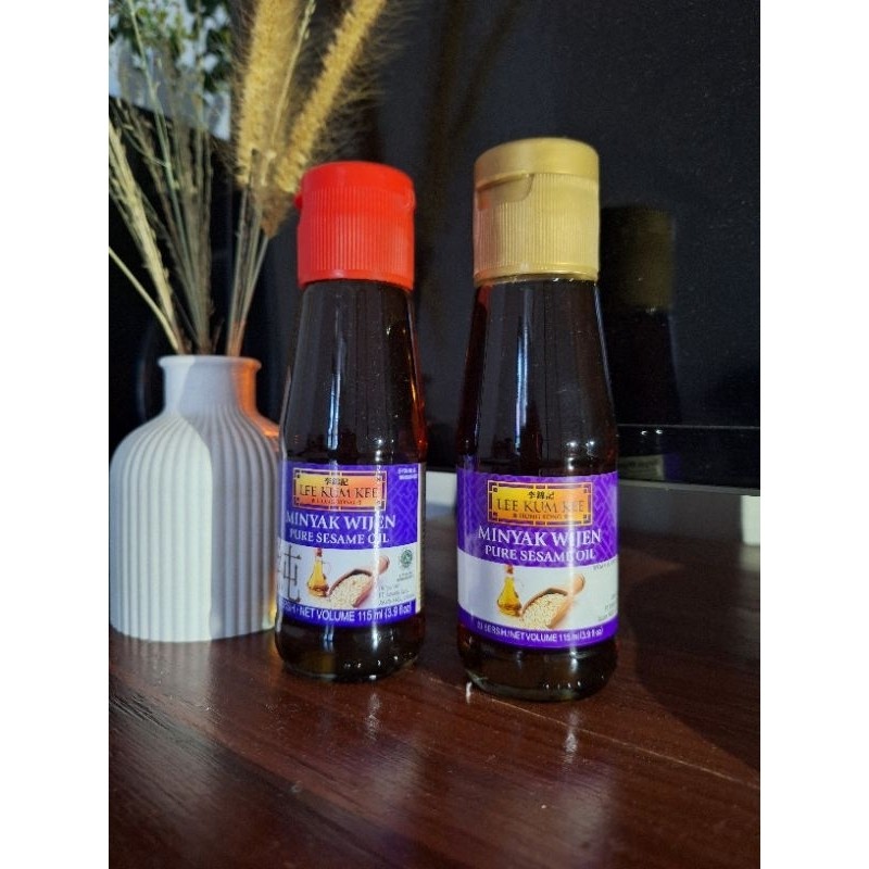 

LEE KUM KEE Minyak Wijen Pure Sesame Oil 115ml exp 2026 free soklin liquid 1 sacset selama persedian