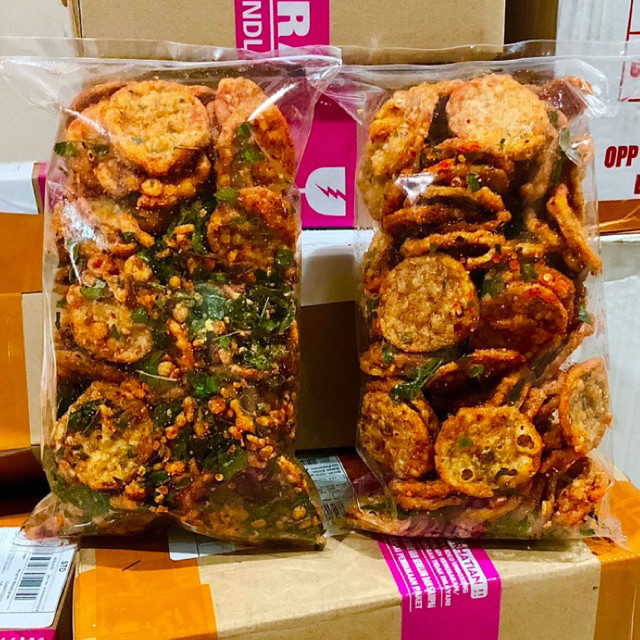 

keripik tempe janda bandung pedas daun jeruk 1kg. WE!!