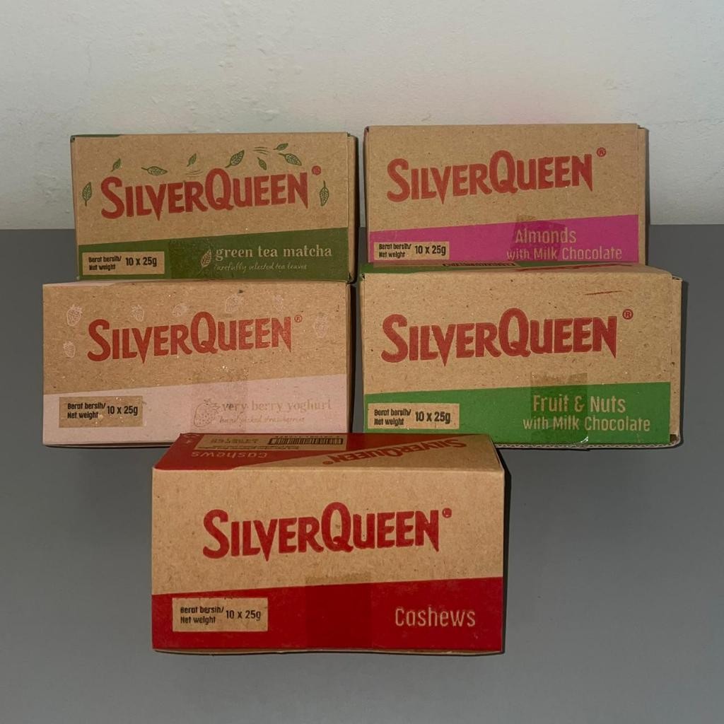 

SILVERQUEEN 22GR (BOX isi 10 PCS) - COKELAT SILVER QUEEN Cashew / Almond / Green Tea / YogHurt Very