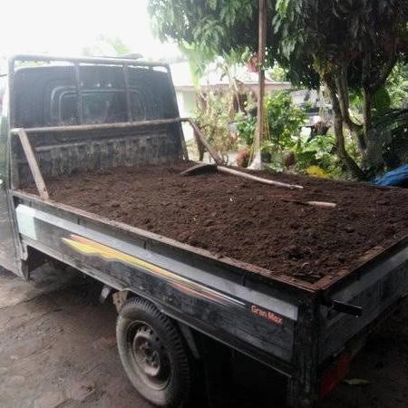 Tanah lembang mobilan / Tanah humus / Tanah hitam Kode 741