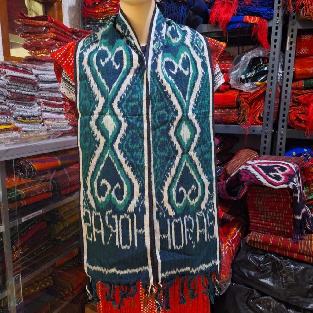 Stola / syal / selendang / stola ulos batak / stola tenun jepara Horas