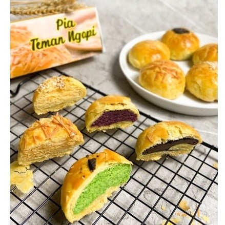 

[PIA TEMAN NGOPI by DTaste] Pia Bandung Murah Oleh oleh Bandung Kue Pia Kekinian Kue Pia Khas